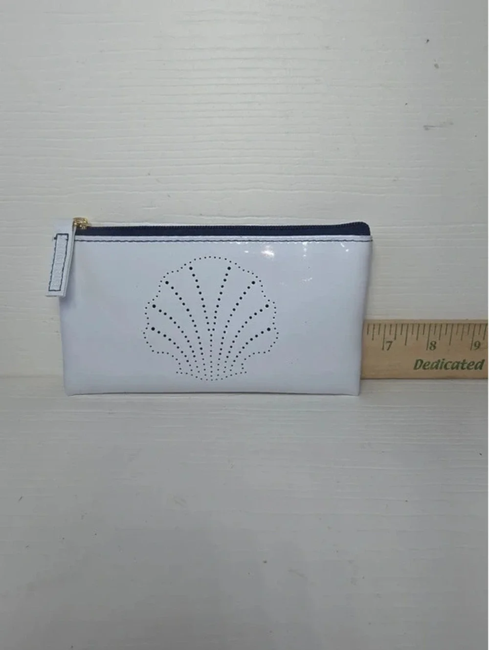 Estee Lauder White Patent Seashell Makeup Bag Cosmetic Pouch